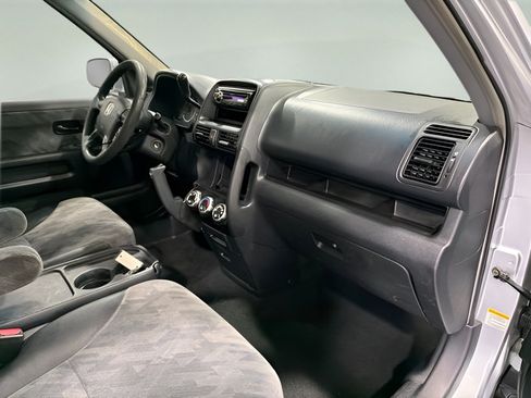 Used 2004 Honda CR-V EX image 13