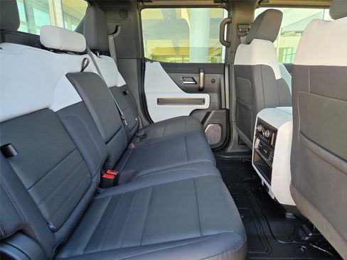 Used 2025 GMC Hummer EV 3X w/ LPO, Dark Essentials Package AWD/4WD image 29