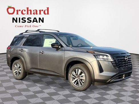 New 2026 Nissan Pathfinder SL AWD/4WD image 7