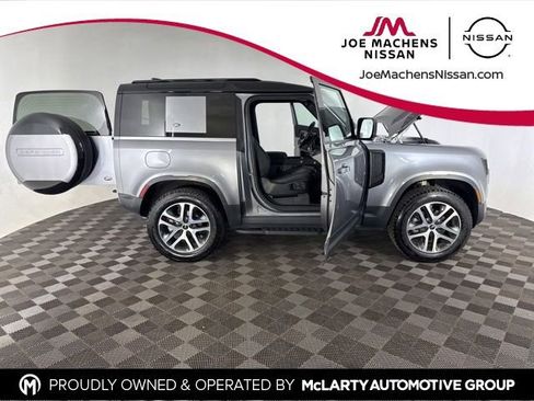 Used 2023 Land Rover Defender 90 S image 13