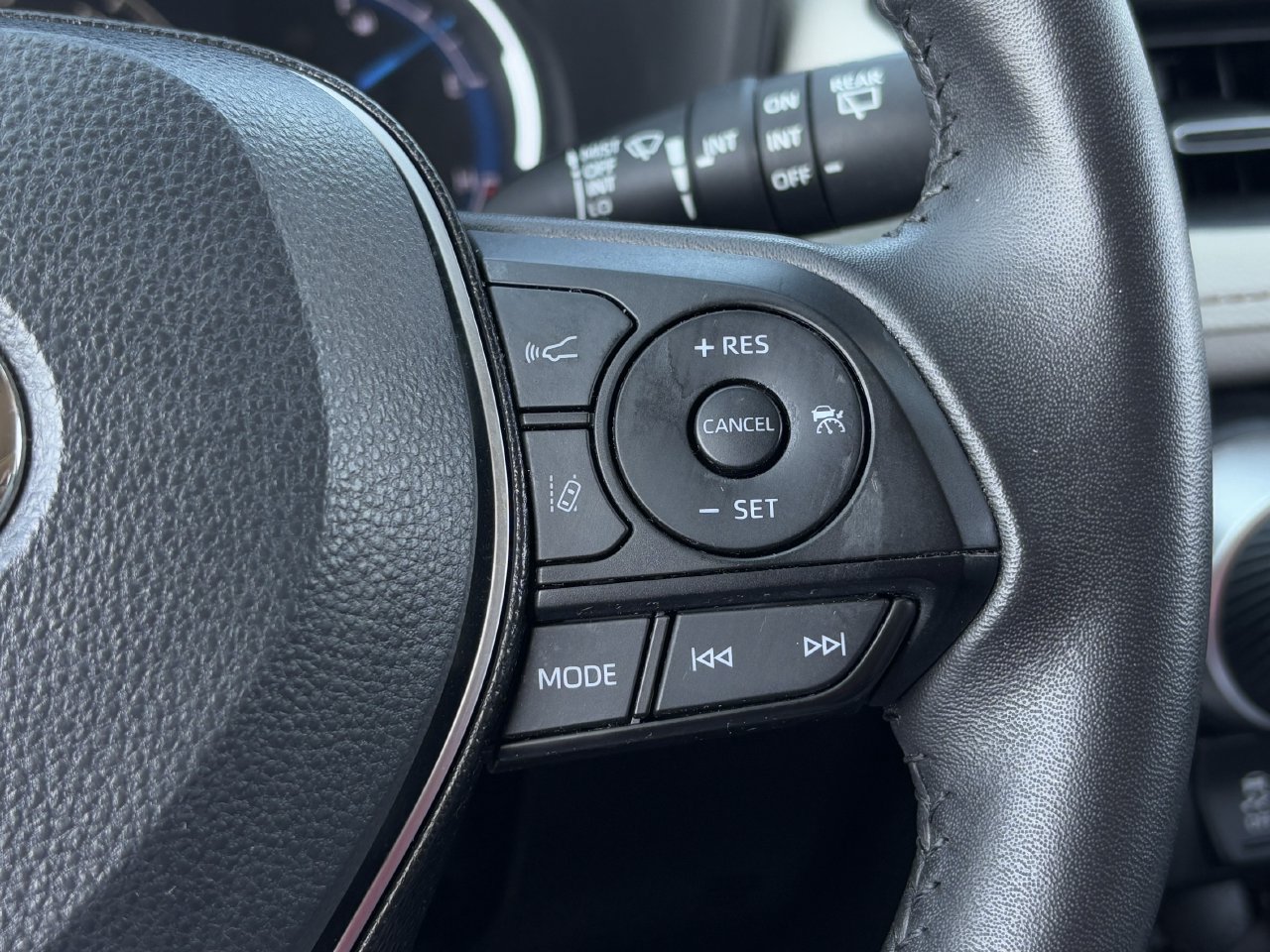 Used 2021 Toyota RAV4 Limited AWD/4WD image 15