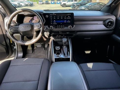 Used 2023 Chevrolet Colorado Trail Boss AWD/4WD image 21