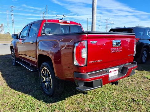 Used 2017 GMC Canyon Denali image 5