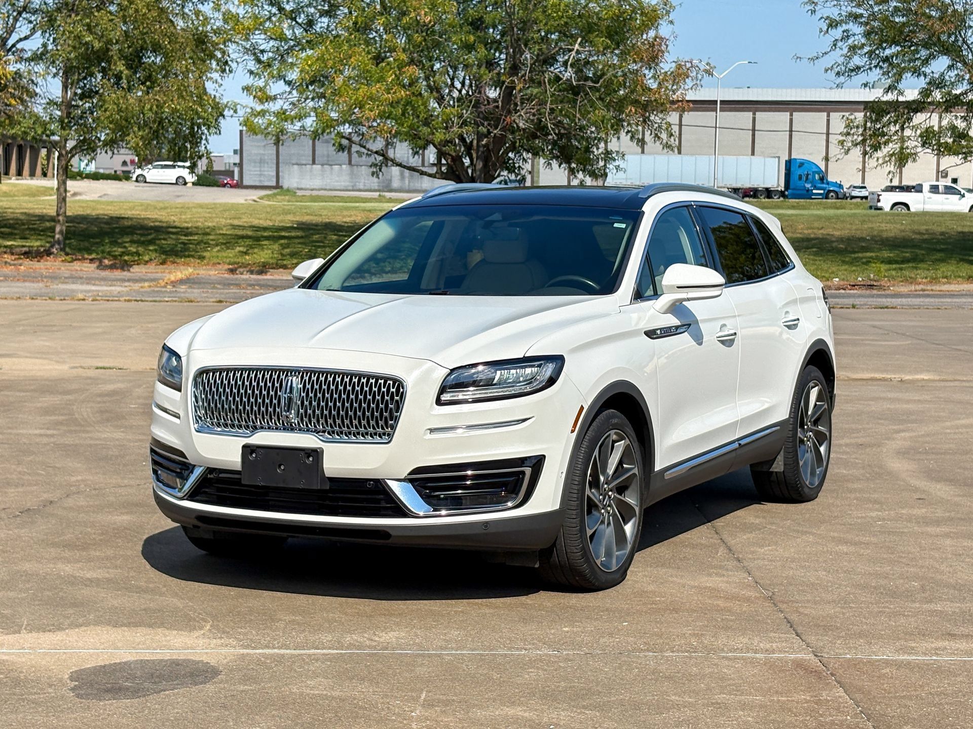 Used 2020 Lincoln Nautilus Reserve w/ Equipment Group 201A FWD image 5