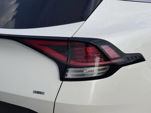 New 2025 Kia Sportage EX image 12