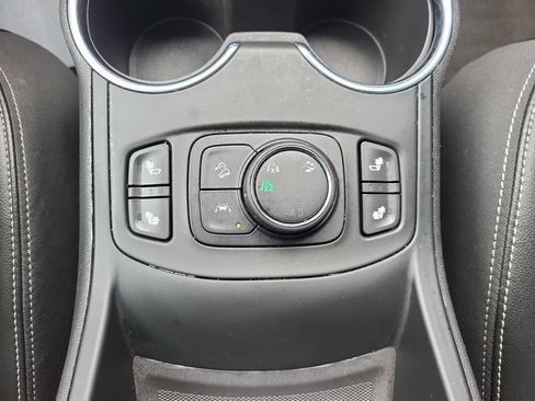 Certified 2023 GMC Terrain SLT AWD/4WD image 14