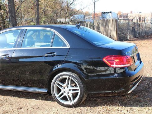 Used 2014 Mercedes-Benz E 350 E 350 Sport 4MATIC AWD 4dr Sed image 10