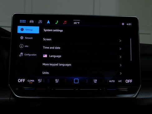 Used 2025 Volkswagen Golf image 71