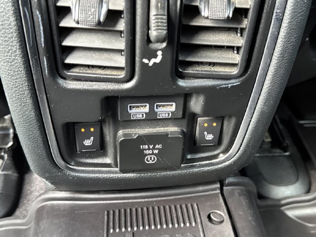 Used 2018 Jeep Grand Cherokee Overland AWD/4WD image 14