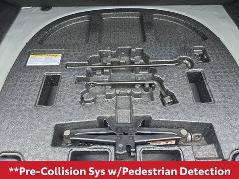 Used 2023 Toyota Camry XSE image 15