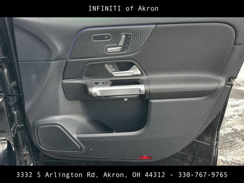 Used 2024 Mercedes-Benz GLB 250 4MATIC image 22