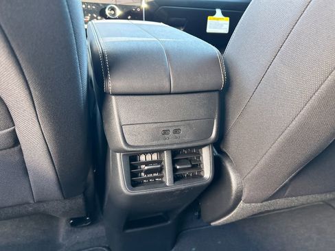 New 2026 GMC Terrain Elevation w/ Technology Package II AWD/4WD image 31