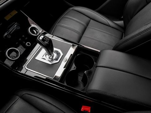 Used 2023 Land Rover Range Rover Evoque R-Dynamic SE image 22