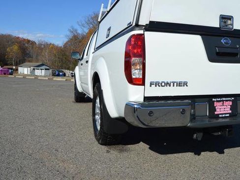 Used 2014 Nissan Frontier SV w/ SV Value Truck Package image 61