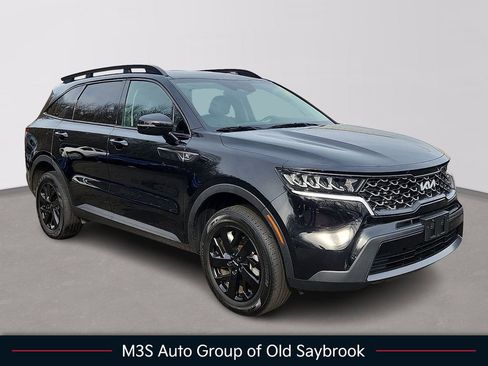 Certified 2022 Kia Sorento S image 1