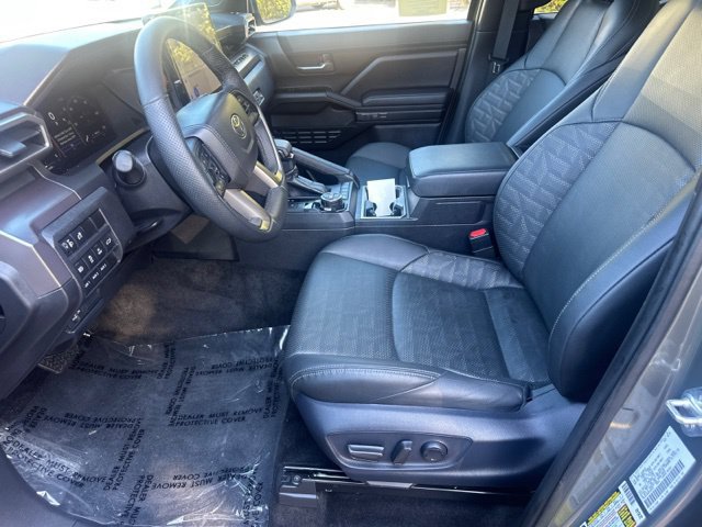 Used 2025 Toyota Tacoma TRD Off-Road w/ TRD Off Road Premium Package AWD/4WD image 26
