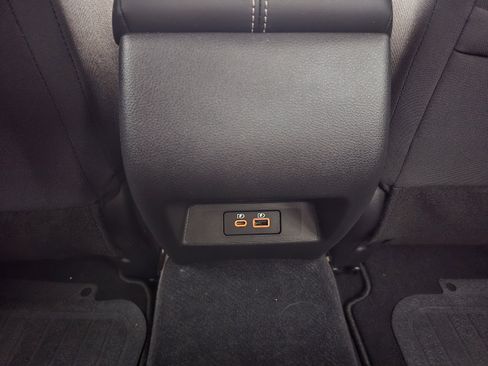 Used 2025 Nissan Altima 2.5 SV FWD image 25
