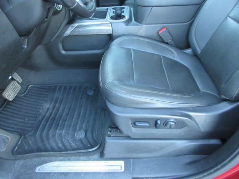 Used 2022 Chevrolet Silverado 2500 LTZ w/ LTZ Plus Package image 23