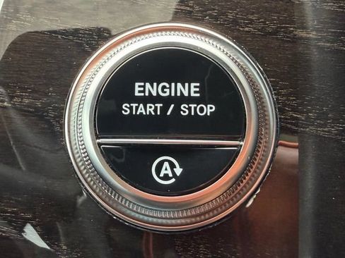 Certified 2025 Mercedes-Benz GLC 300 4MATIC image 26