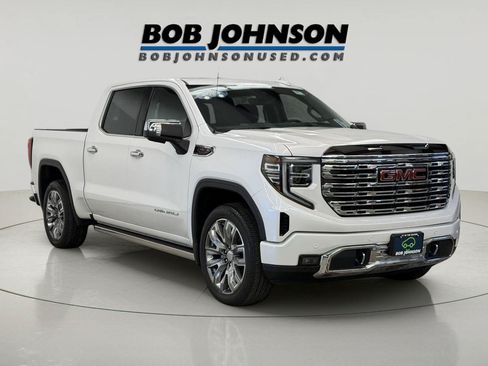 Certified 2023 GMC Sierra 1500 Denali w/ Denali Reserve Package AWD/4WD image 2