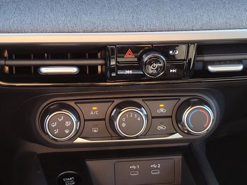 New 2026 Nissan Kicks S image 19