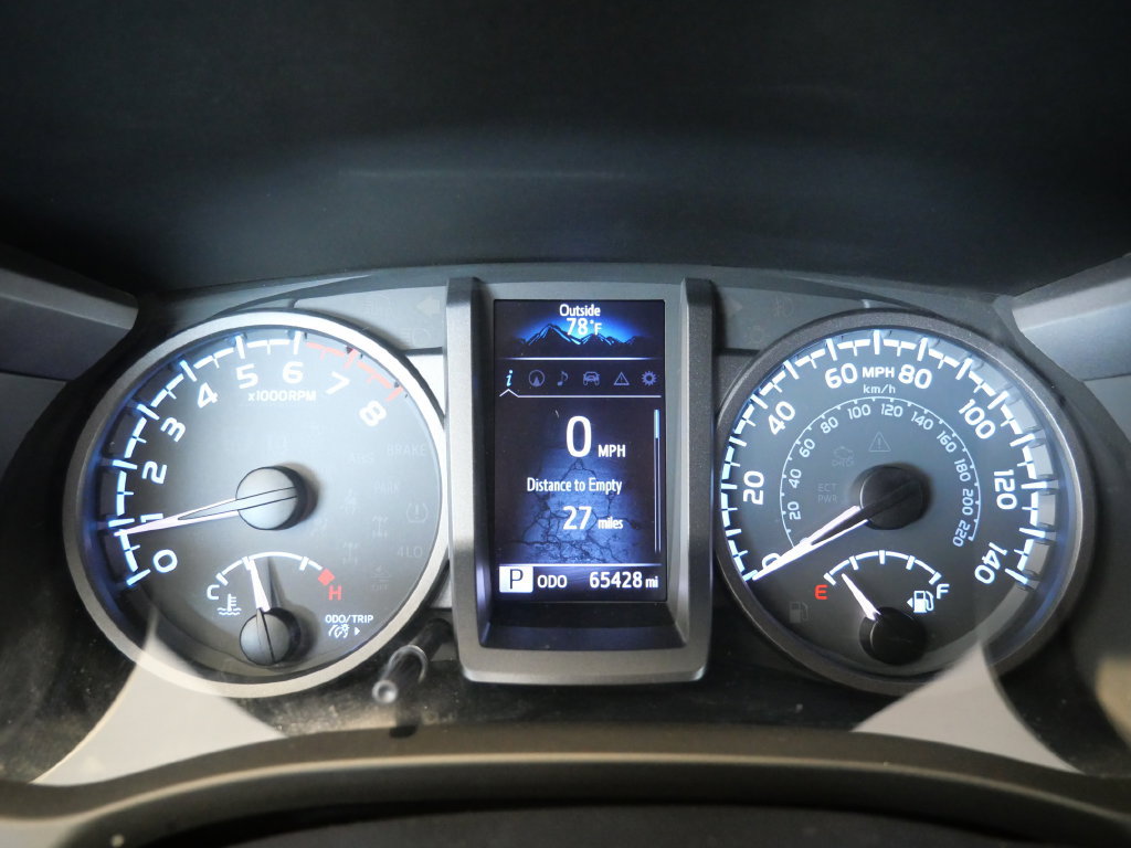 Used 2019 Toyota Tacoma TRD Sport w/ Technology Package AWD/4WD image 19