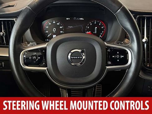 Used 2020 Volvo XC60 T5 R-Design w/ Protection Package Premier AWD/4WD image 11