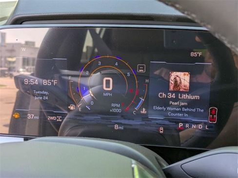 New 2025 Chevrolet Suburban High Country image 14