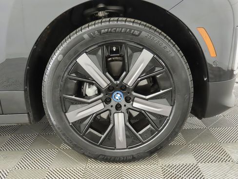 Certified 2025 BMW iX xDrive50 image 31