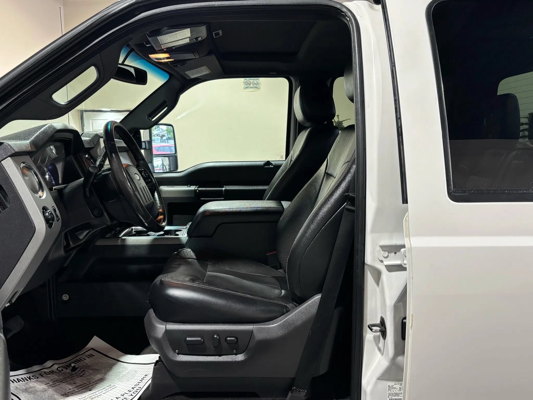 Used 2016 Ford F250 Lariat w/ Lariat Ultimate Package AWD/4WD image 13