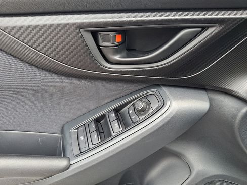 Used 2019 Subaru Crosstrek 2.0i Premium AWD/4WD image 12