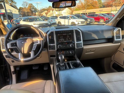 Used 2015 Ford F150 Lariat w/ Equipment Group 502A Luxury image 14