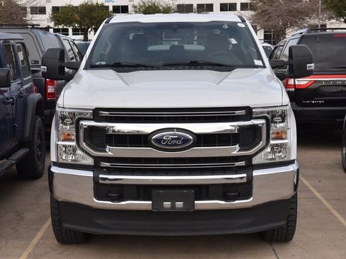 Used 2020 Ford F250 XLT w/ FX4 Off-Road Package image 3