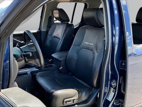Used 2011 Nissan Frontier PRO-4X w/ Pro-4x Luxury Pkg RWD image 7