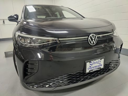 Certified 2023 Volkswagen ID.4 Pro image 2