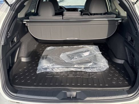 New 2025 Subaru Outback Premium image 6