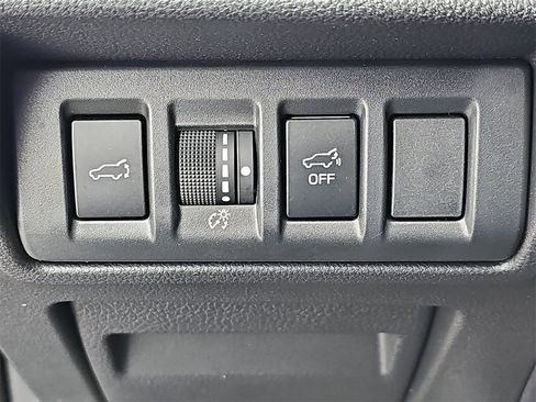 Certified 2025 Subaru Outback Onyx Edition image 31