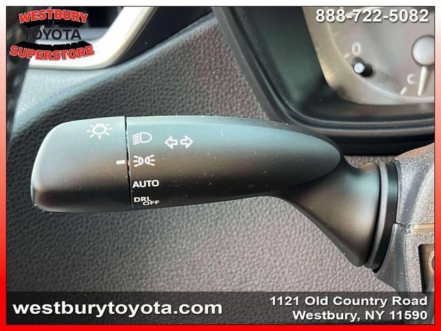 Used 2024 Toyota Corolla SE w/ SE Premium Package FWD image 24