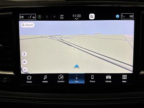 Used 2024 Chrysler Pacifica Select image 9