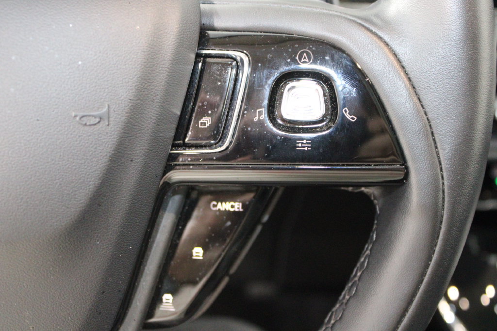 Used 2023 Lincoln Corsair AWD w/ Equipment Group 101A image 24
