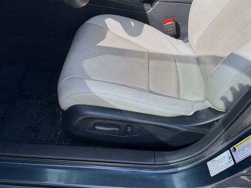 Used 2022 Honda Civic Sport Touring image 18