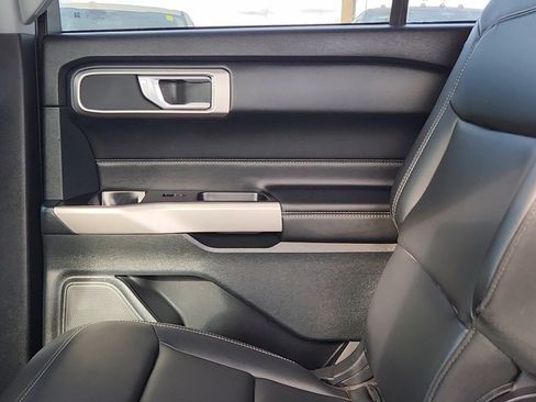 Used 2024 Ford Explorer XLT w/ Equipment Group 202A image 17