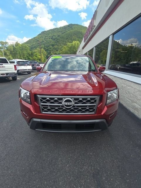 Used 2023 Nissan Frontier SV w/ Technology Package AWD/4WD image 2