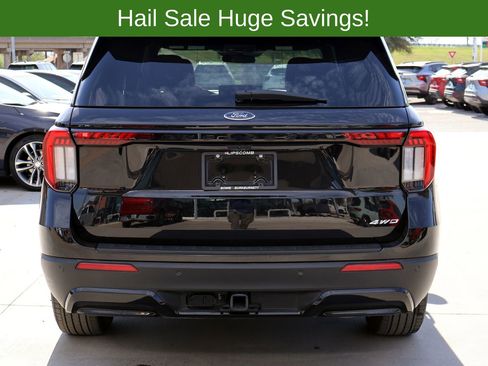 Used 2025 Ford Explorer ST-Line AWD/4WD image 8