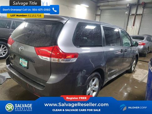 Used 2011 Toyota Sienna FWD image 4