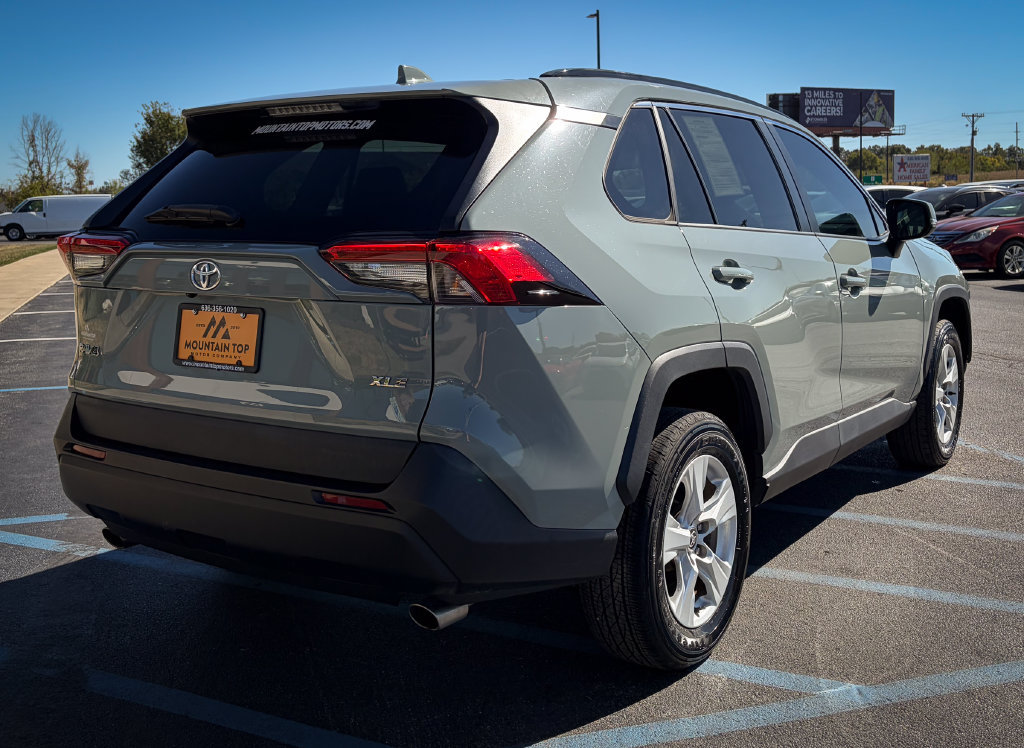 Used 2021 Toyota RAV4 XLE FWD image 29