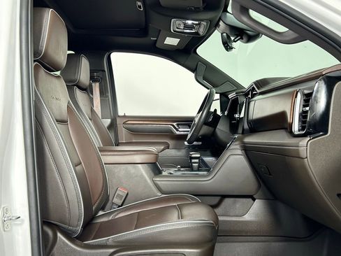 Used 2024 GMC Sierra 1500 Denali image 10