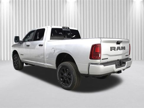 New 2026 RAM 2500 Big Horn AWD/4WD image 5