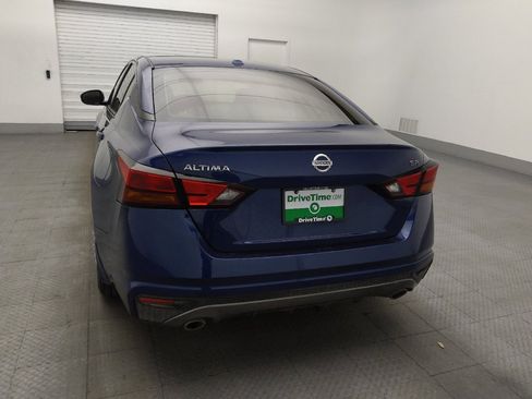 Used 2019 Nissan Altima 2.5 SR w/ SR Premium Package FWD image 6