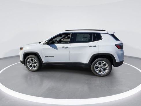 New 2026 Jeep Compass Latitude image 5